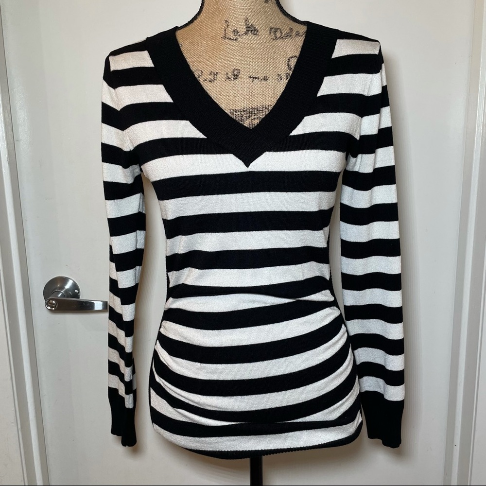 Metaphor black and white striped fitted sweater size medium